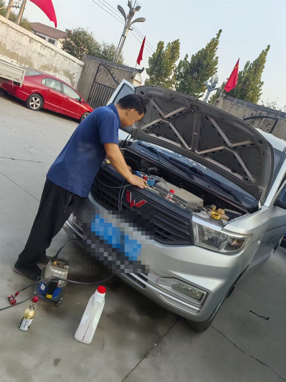 罗屯镇顺发汽修，罗屯镇顺发汽修空调加氟利昂作业，汽车空调系统维护